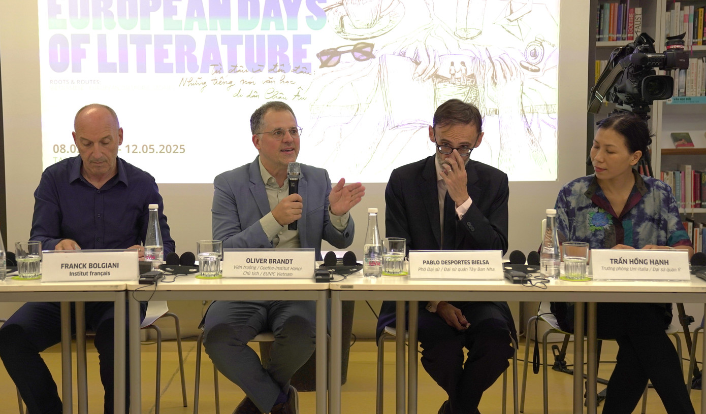 Chủ đề văn học di dân mở ra các cuộc đối thoại sâu sắc về căn tính, ký ức, và sự sáng tạo trong bối cảnh đa văn hóa.