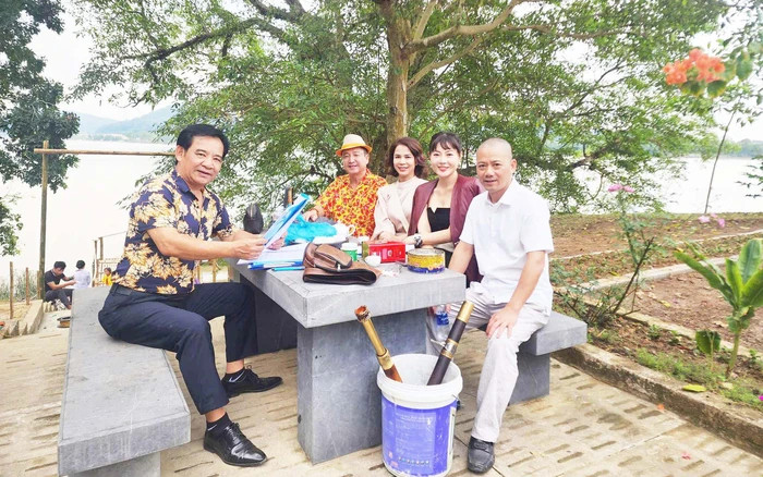 Đại gia chân đất phần mới nhất phát sóng trước Tết Nguyên đán 2025 khoảng một tháng. Đại gia chân đất phần mới nhất phát sóng trước Tết Nguyên đán 2025 khoảng một tháng.