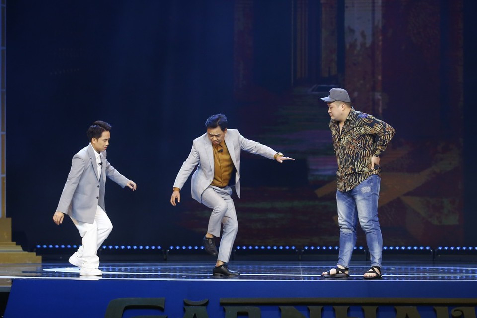 Táo Quân 2024 đổi mới về nhân sự, kịch bản nhưng chưa làm hài lòng khán giả. Táo Quân 2024 đổi mới về nhân sự, kịch bản nhưng chưa làm hài lòng khán giả.