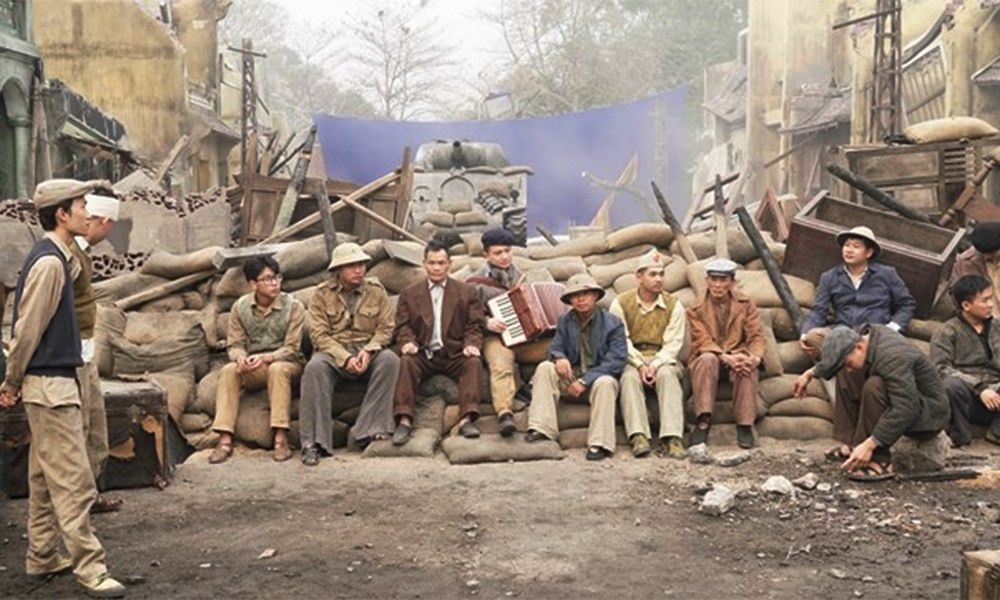 Bối cảnh được đầu tư cũng giúp phim đem lại hiệu ứng tốt. Bối cảnh được đầu tư cũng giúp phim đem lại hiệu ứng tốt.