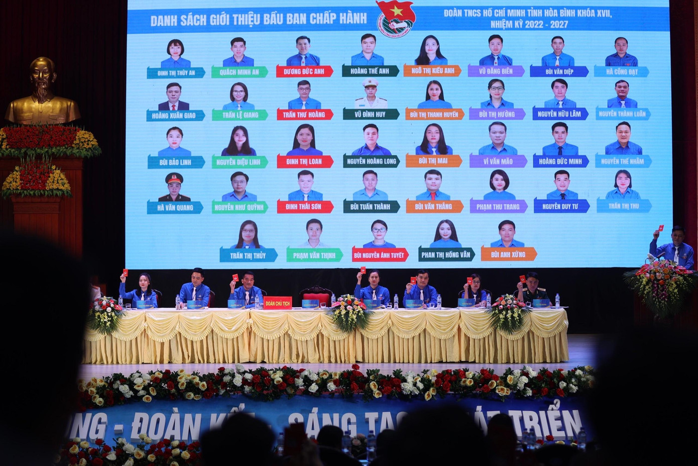 Anh Hoàng Xuân Giao tái đắc cử Bí thư Tỉnh Đoàn Hòa Bình ảnh 2 Anh Hoàng Xuân Giao tái đắc cử Bí thư Tỉnh Đoàn Hòa Bình ảnh 2