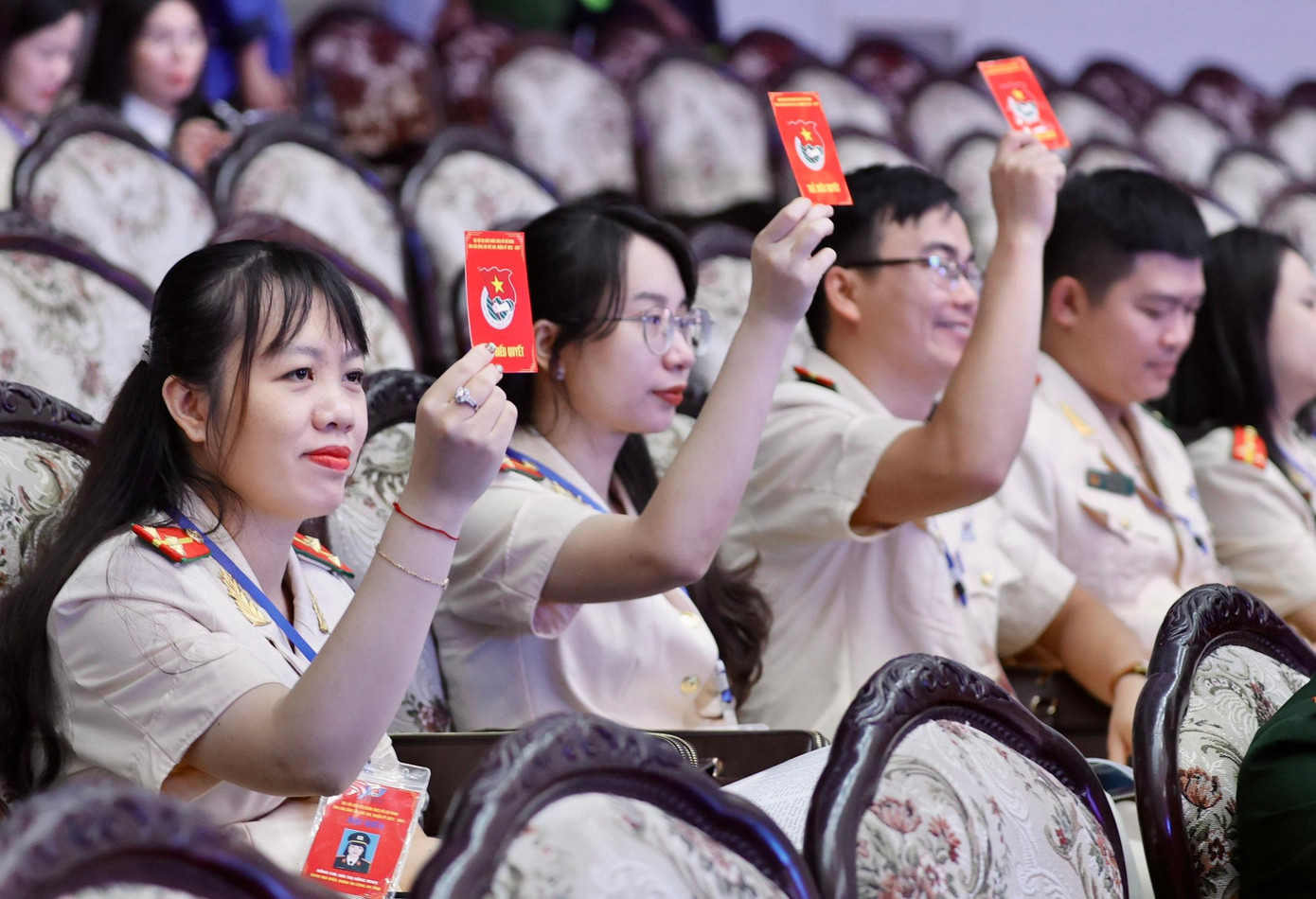 Có 20 đại biểu khối lực lượng vũ trang, chiếm 8,37% tổng số đại biểu tham dự đại hội. Ảnh: Như Ý Có 20 đại biểu khối lực lượng vũ trang, chiếm 8,37% tổng số đại biểu tham dự đại hội. Ảnh: Như Ý