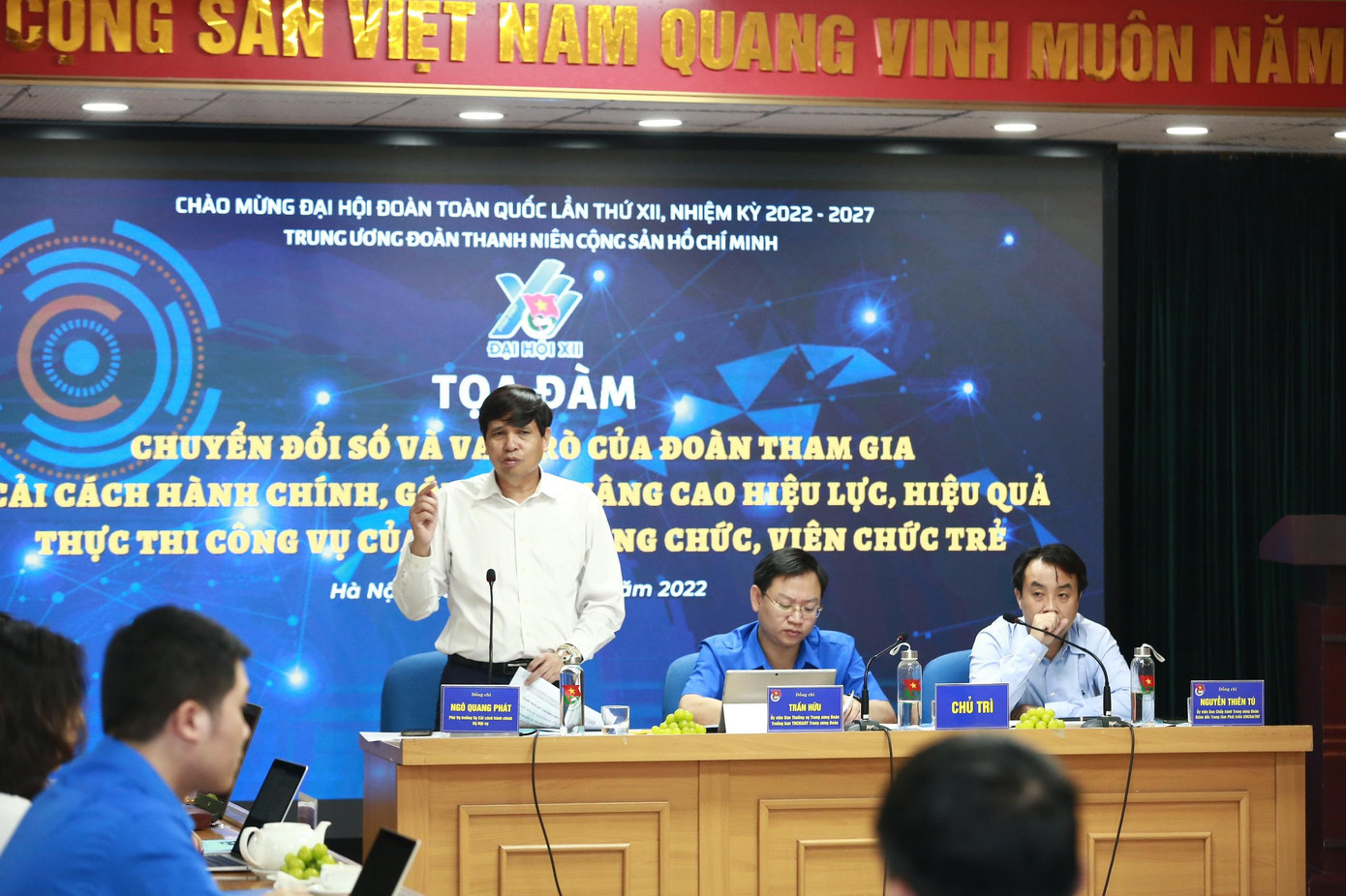 Ông Ngô Quang Phát, Phó Vụ trưởng Vụ cải cách hành chính, Bộ Nội vụ phát biểu tại tọa đàm. Ảnh: Bảo Anh