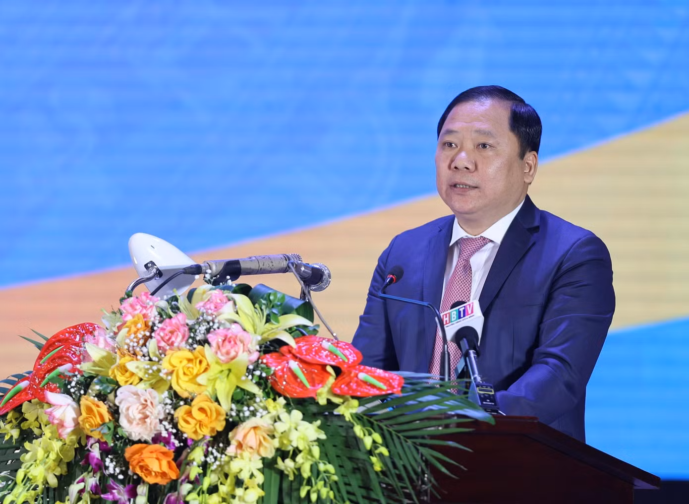 Ông Nguyễn Phi Long, Bí thư Tỉnh ủy Hòa Bình. Ảnh: Như Ý Ông Nguyễn Phi Long, Bí thư Tỉnh ủy Hòa Bình. Ảnh: Như Ý