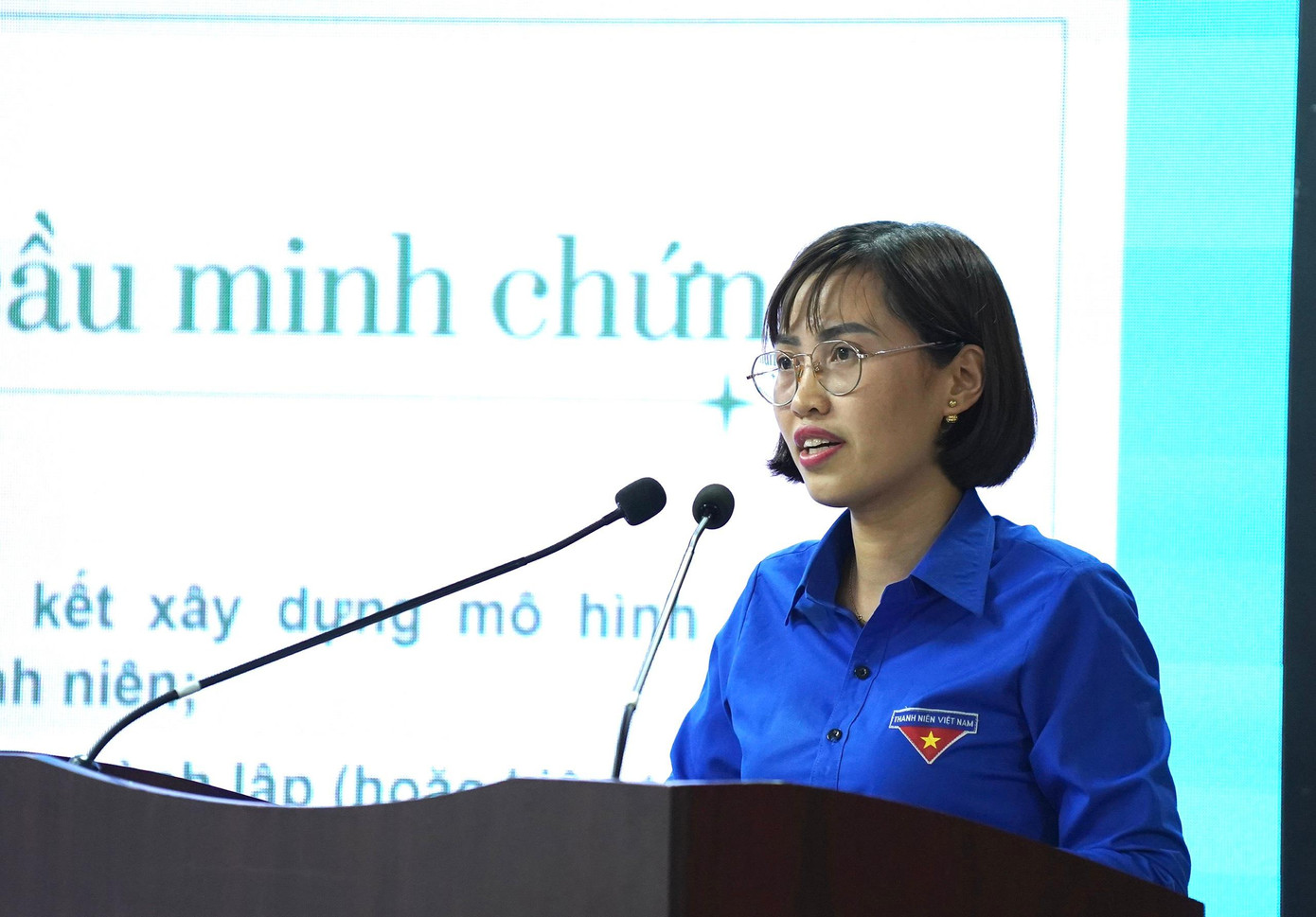 Chị Dương Thị Vui, Phó Bí thư Tỉnh Đoàn Yên Bái chia sẻ về mô hình tiêu biểu trong chiến dịch TNTN hè 2022. Chị Dương Thị Vui, Phó Bí thư Tỉnh Đoàn Yên Bái chia sẻ về mô hình tiêu biểu trong chiến dịch TNTN hè 2022.