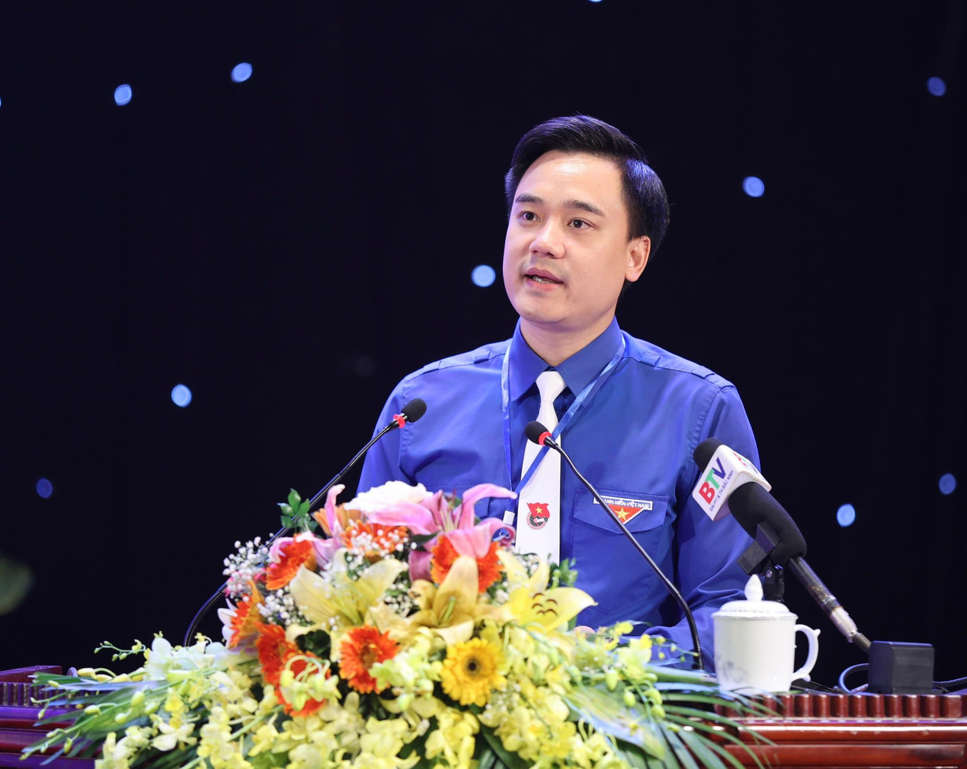 Anh Trần Văn Đăng - Phó Bí thư Tỉnh Đoàn Bắc Ninh, trình bày dự thảo báo cáo chính trị tại Đại hội. Ảnh: Như Ý