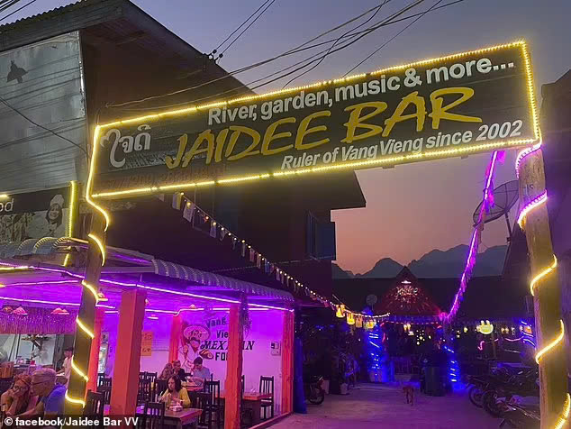 Quán bar Jaidee ở Vang Vieng đã bị điều tra khi một số du khách tử vong sau khi tiệc tùng. Ảnh: Facebook. Quán bar Jaidee ở Vang Vieng đã bị điều tra khi một số du khách tử vong sau khi tiệc tùng. Ảnh: Facebook.