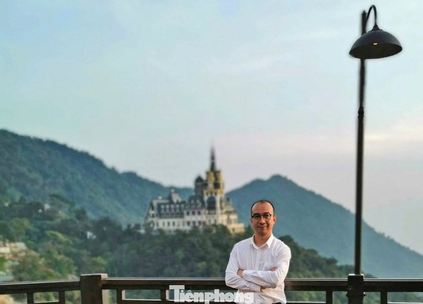 Ông Woophen Zhu (du khách Trung Quốc) cho rằng Việt Nam là điểm đến an toàn, người dân hiếu khách và có mức chi tiêu thấp nên hút khách du lịch.