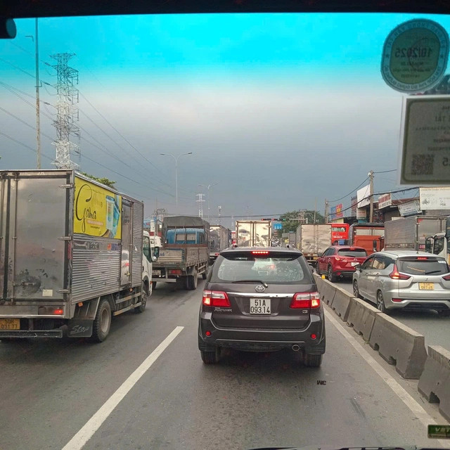 Một số khu vực cũng bắt đầu mưa rào - Ảnh: B.M.T