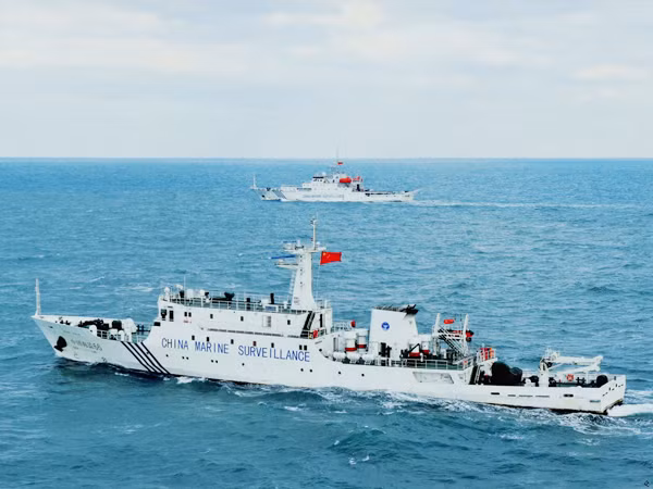 Tàu Hải giám Trung Quốc Ảnh: China Defense Blog