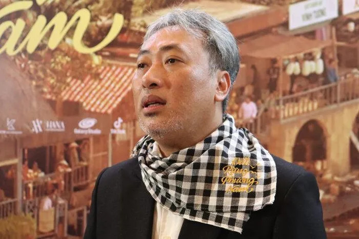 Đạo diễn Nguyễn Quang Dũng nhấn mạnh Đất rừng phương Nam là bộ phim cho gia đình, không có ý định gì về chính trị.