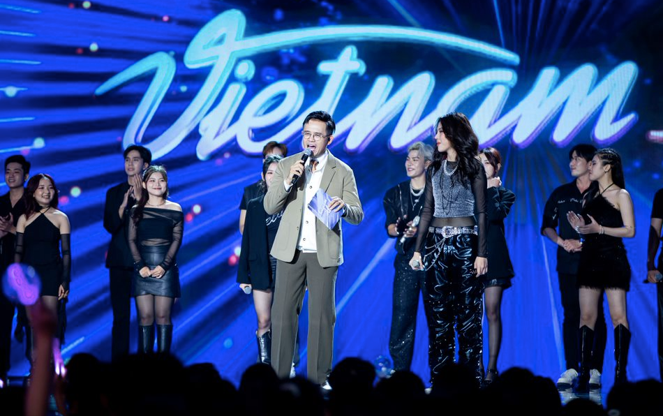 MC Đức Bảo và thí sinh Hồ Võ Thanh Thảo.