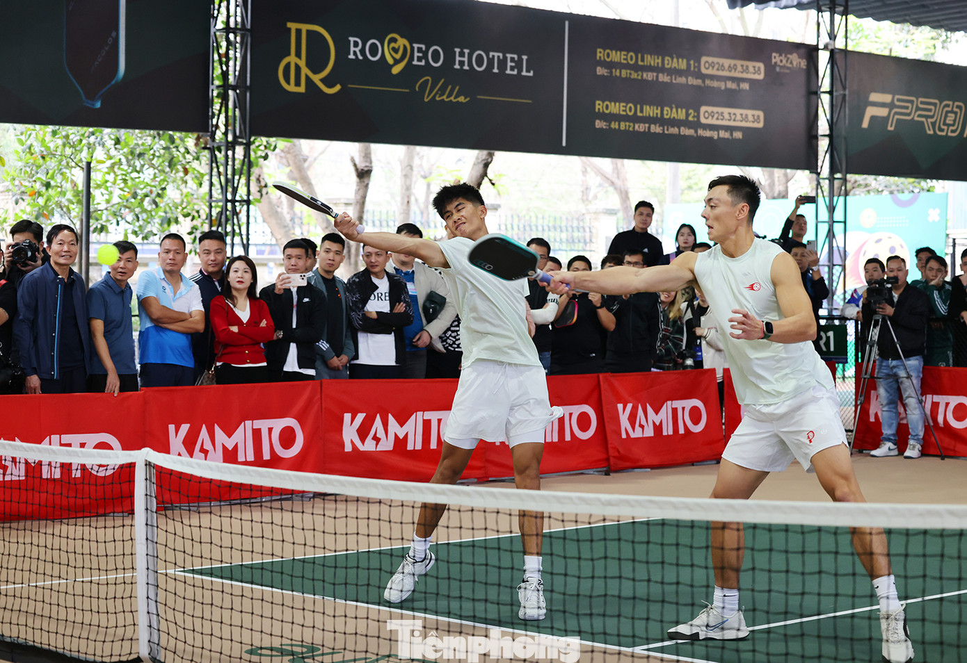 Jonathan Truong là vận động viên top 1 thế giới đôi nam U17 và top 5 thế giới đơn nam lứa U17 và James Broler (Pro pickleball). Jonathan Truong là vận động viên top 1 thế giới đôi nam U17 và top 5 thế giới đơn nam lứa U17 và James Broler (Pro pickleball).