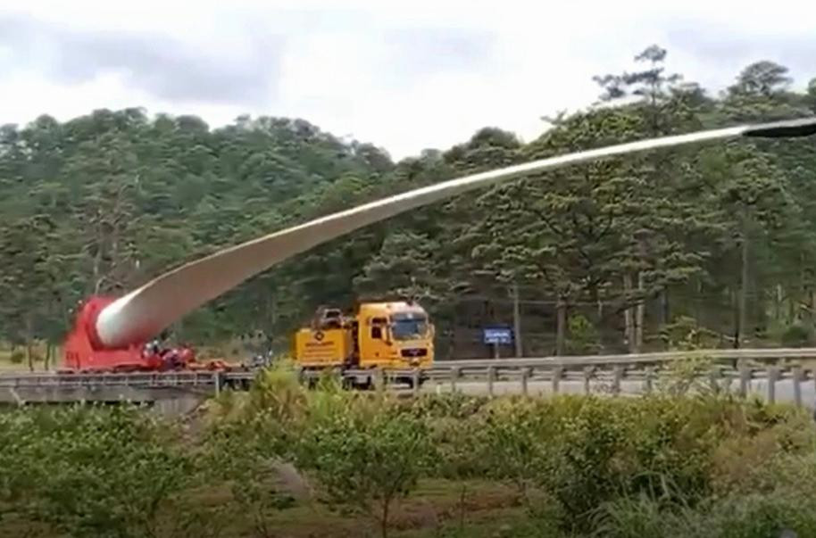 Vận chuyển cánh quạt từ cảng Cam Ranh (Khánh Hòa) lên Đà Lạt Vận chuyển cánh quạt từ cảng Cam Ranh (Khánh Hòa) lên Đà Lạt