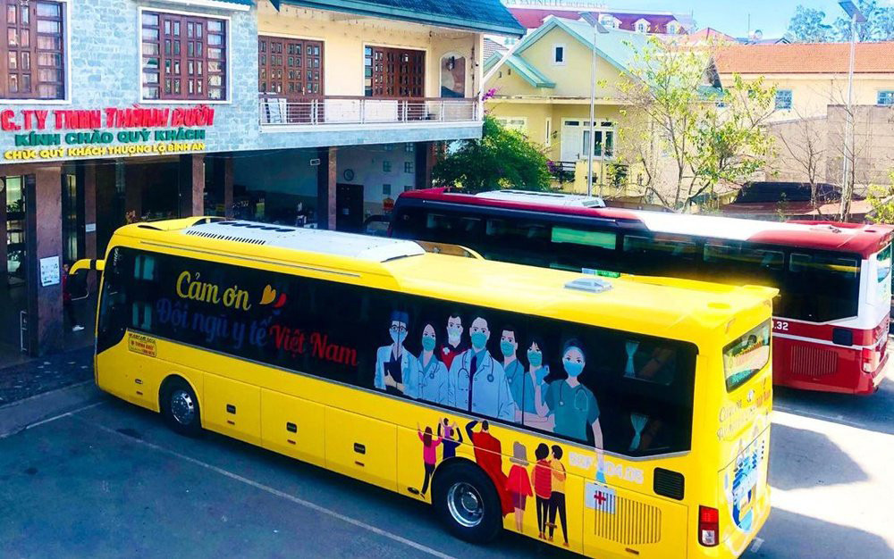 Nhà xe Thành Bưởi "cháy vé" mùng Bảy và mùng Tám Tết Nguyên đán.