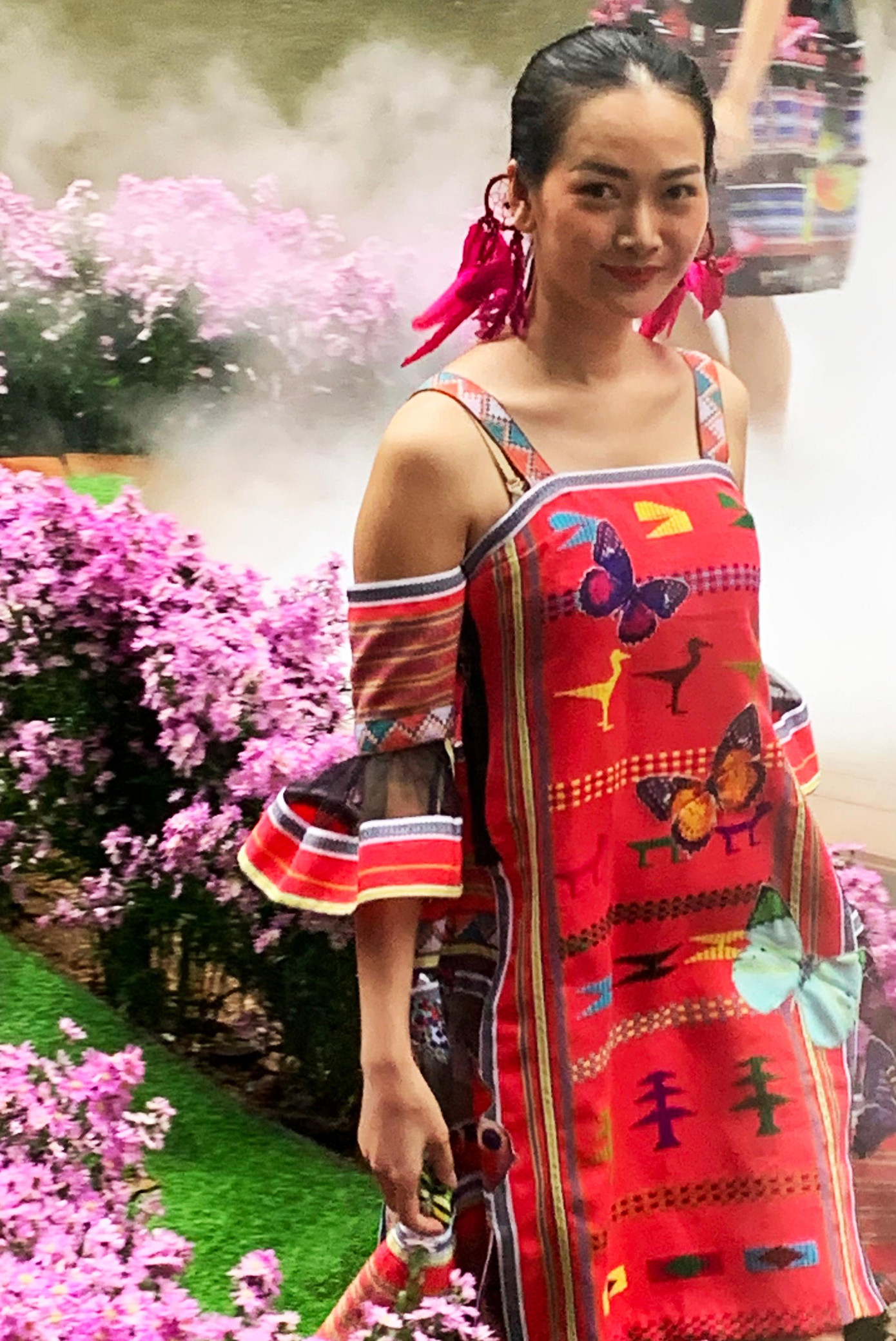 Một số họa tiết đặc trưng của người Tây Nguyên trên trang phục thổ cẩm