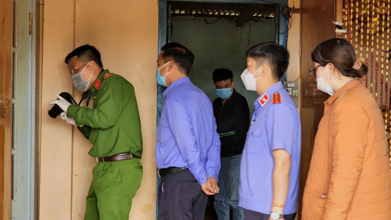 Lực lượng chức năng khám nghiệm, điều tra vụ án Lực lượng chức năng khám nghiệm, điều tra vụ án