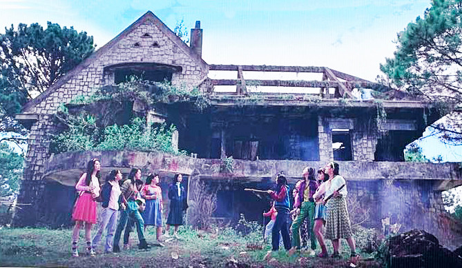 Một cảnh trong phim Tháng năm rực rỡ.