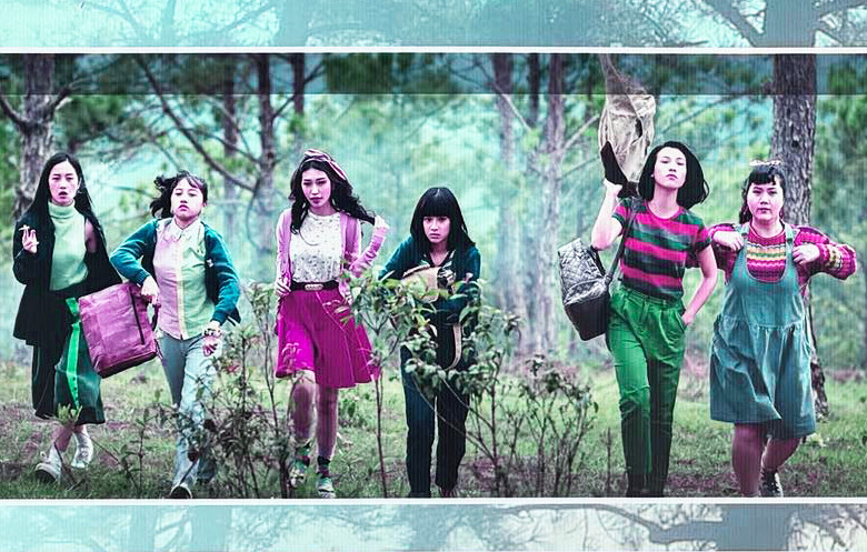 Hình ảnh triển lãm về bộ phim Tháng năm rực rỡ.