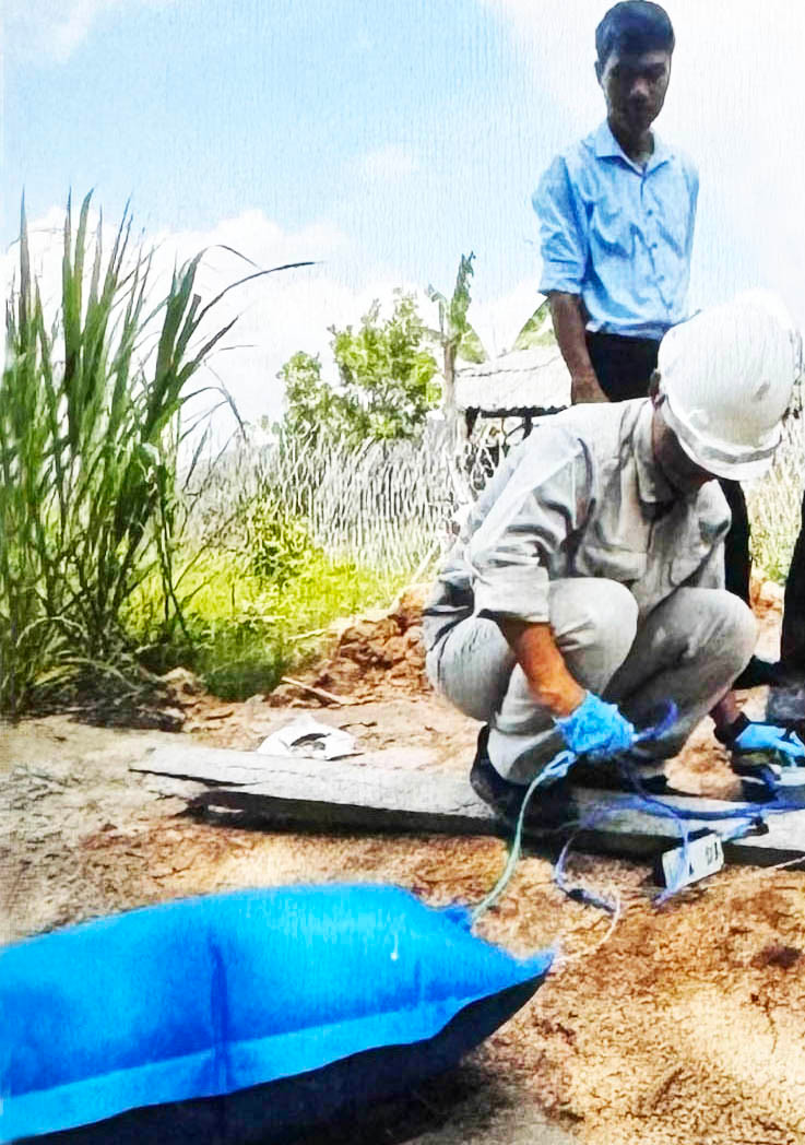 Bơm hút khí lạ ở giếng khoan để giám định Bơm hút khí lạ ở giếng khoan để giám định