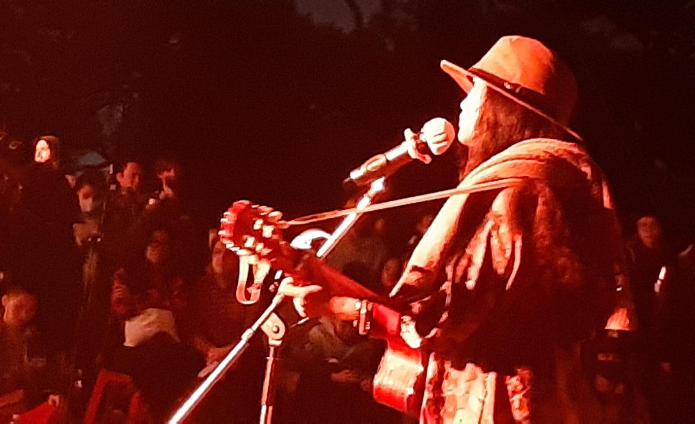 Nghệ sĩ biểu diễn trong Tuần nghệ thuật Đà Lạt Nghệ sĩ biểu diễn trong Tuần nghệ thuật Đà Lạt