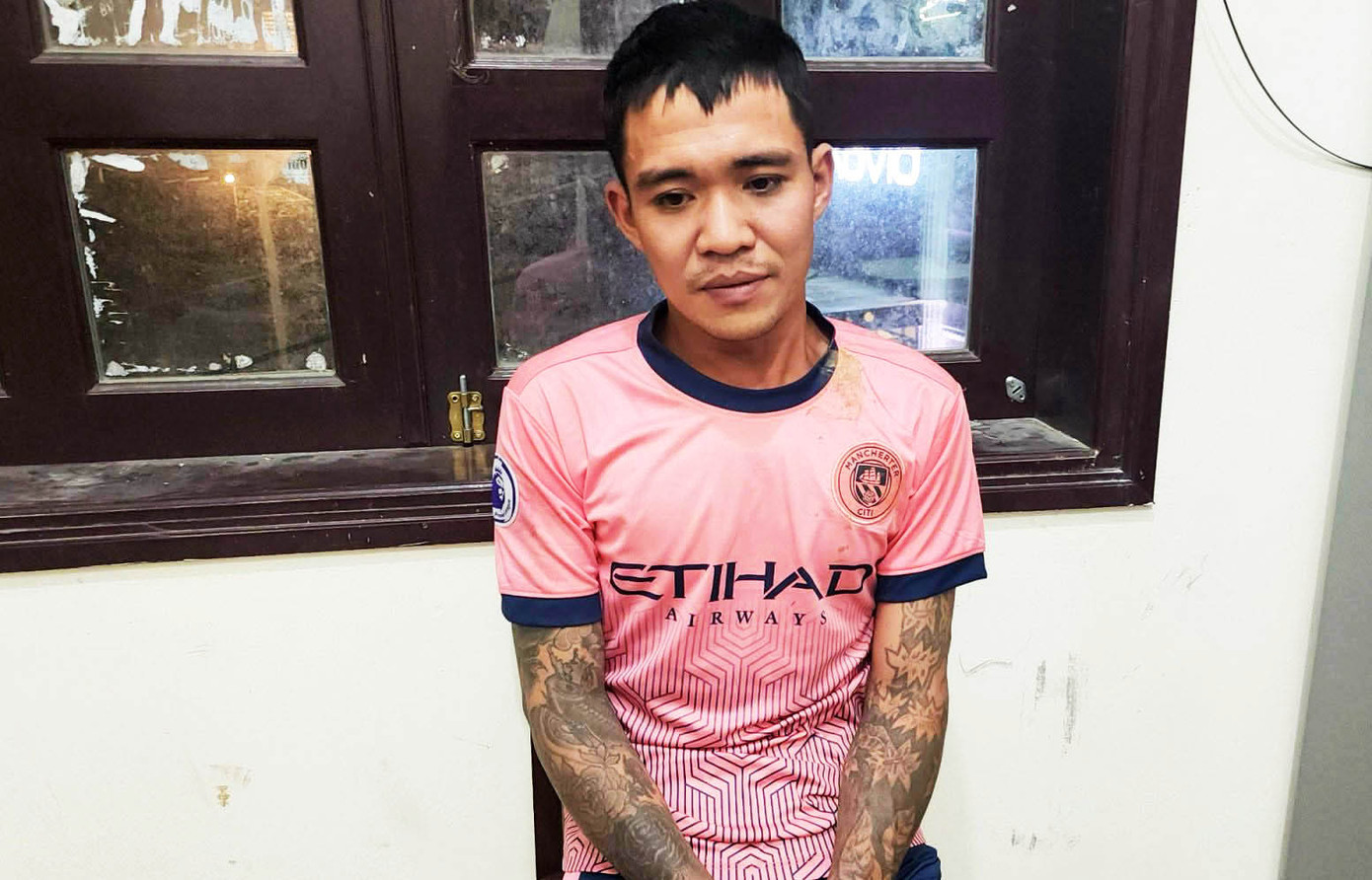 Đoàn Văn Đen tại cơ quan công an Đoàn Văn Đen tại cơ quan công an