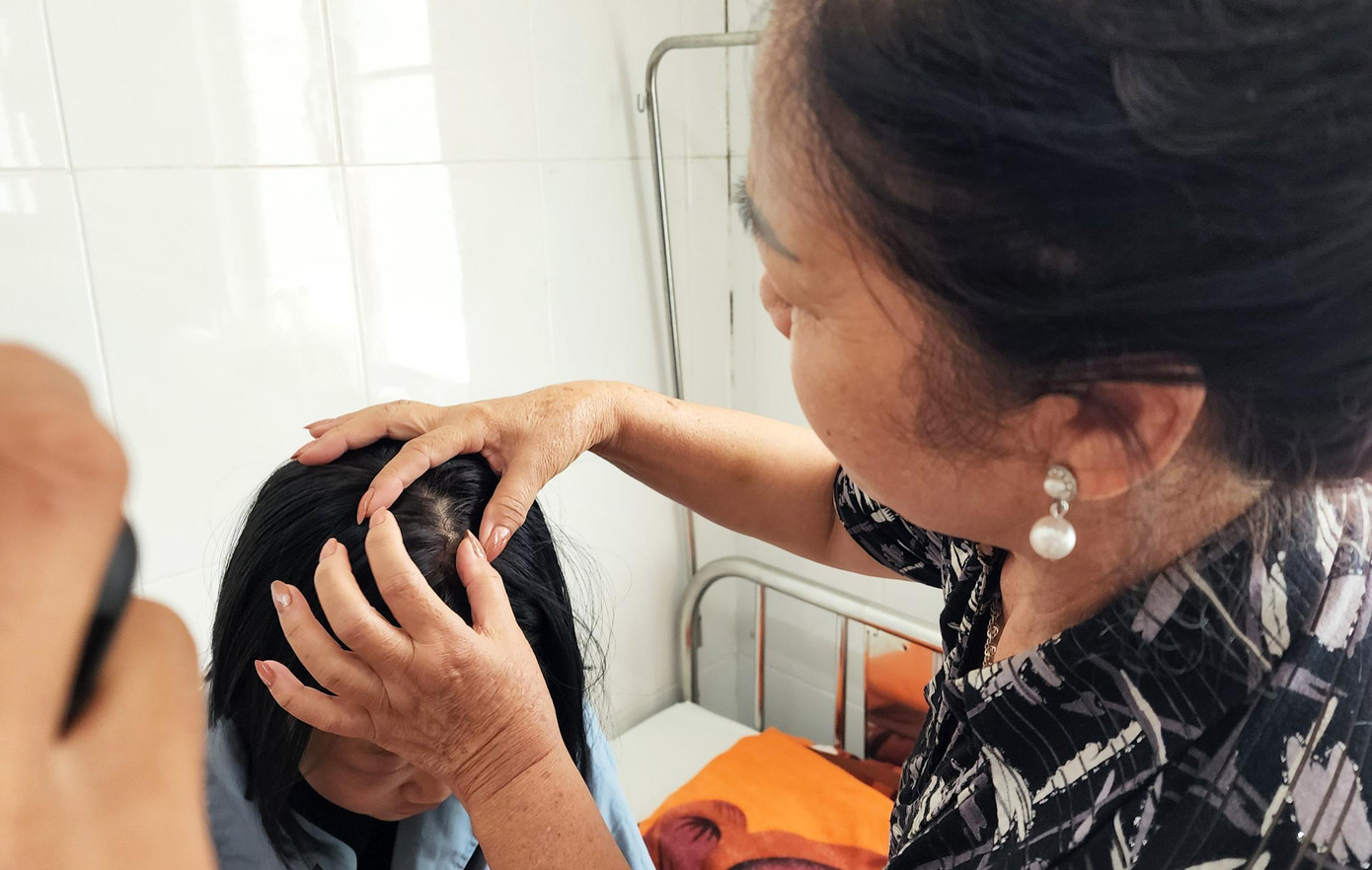 L. còn bị thương ở đầu