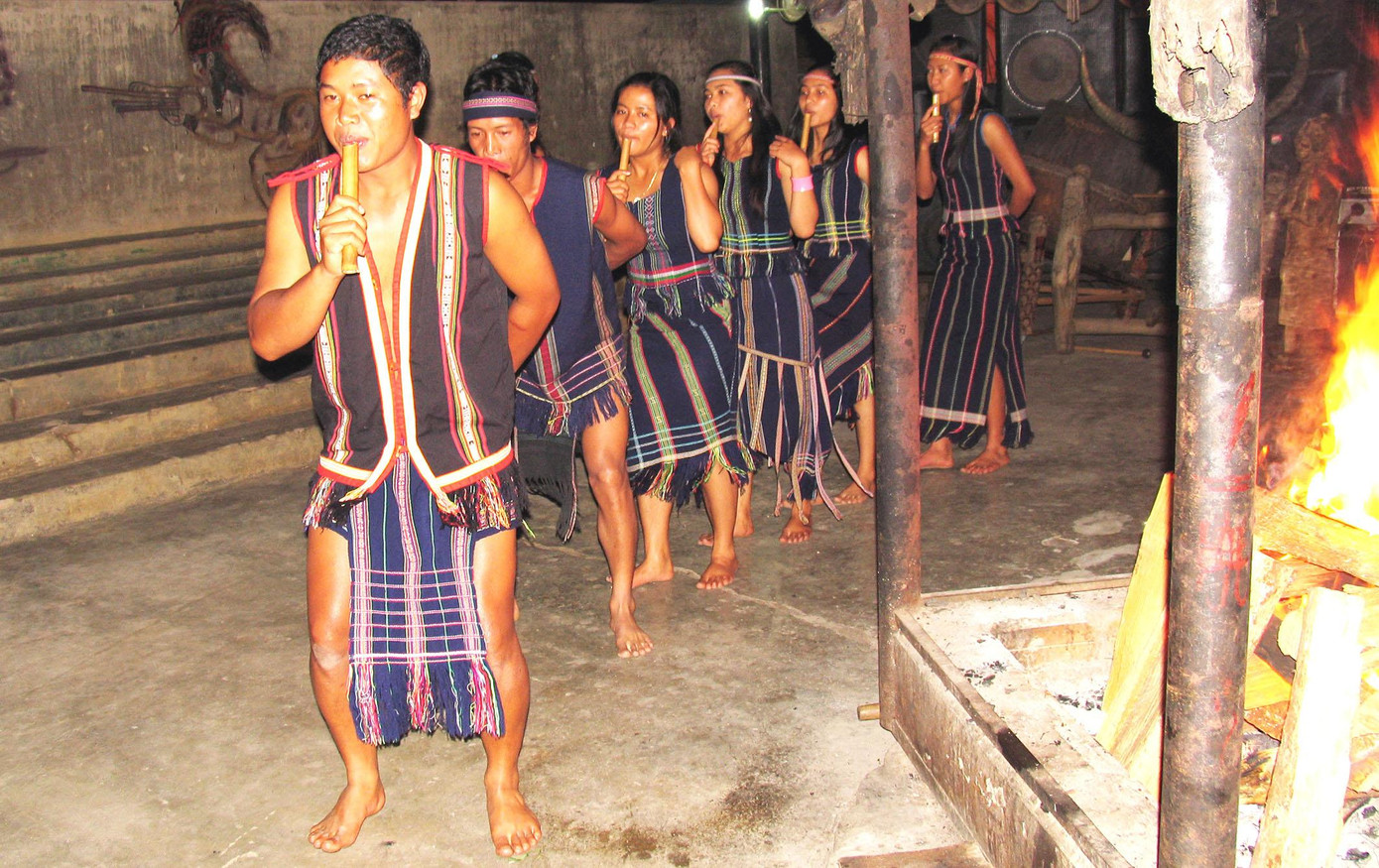 Biểu diễn kèn ống Biểu diễn kèn ống