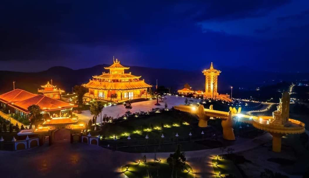 Khu tham quan du lịch tâm linh Samten Hills Dalat.