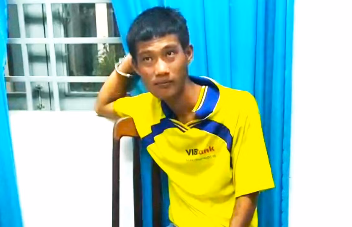 Nguyễn Quang Hiếu bị bắt Nguyễn Quang Hiếu bị bắt