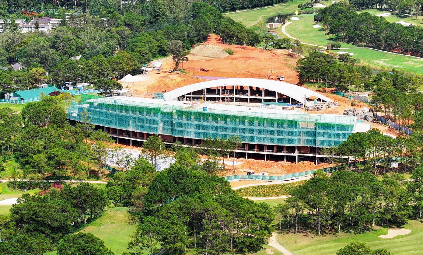 Cơ quan chức năng phát hiện, xử lý sai phạm tại tòa nhà câu lạc bộ golf