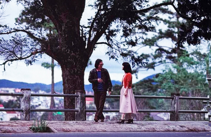 Một cảnh trong phim Em và Trịnh.