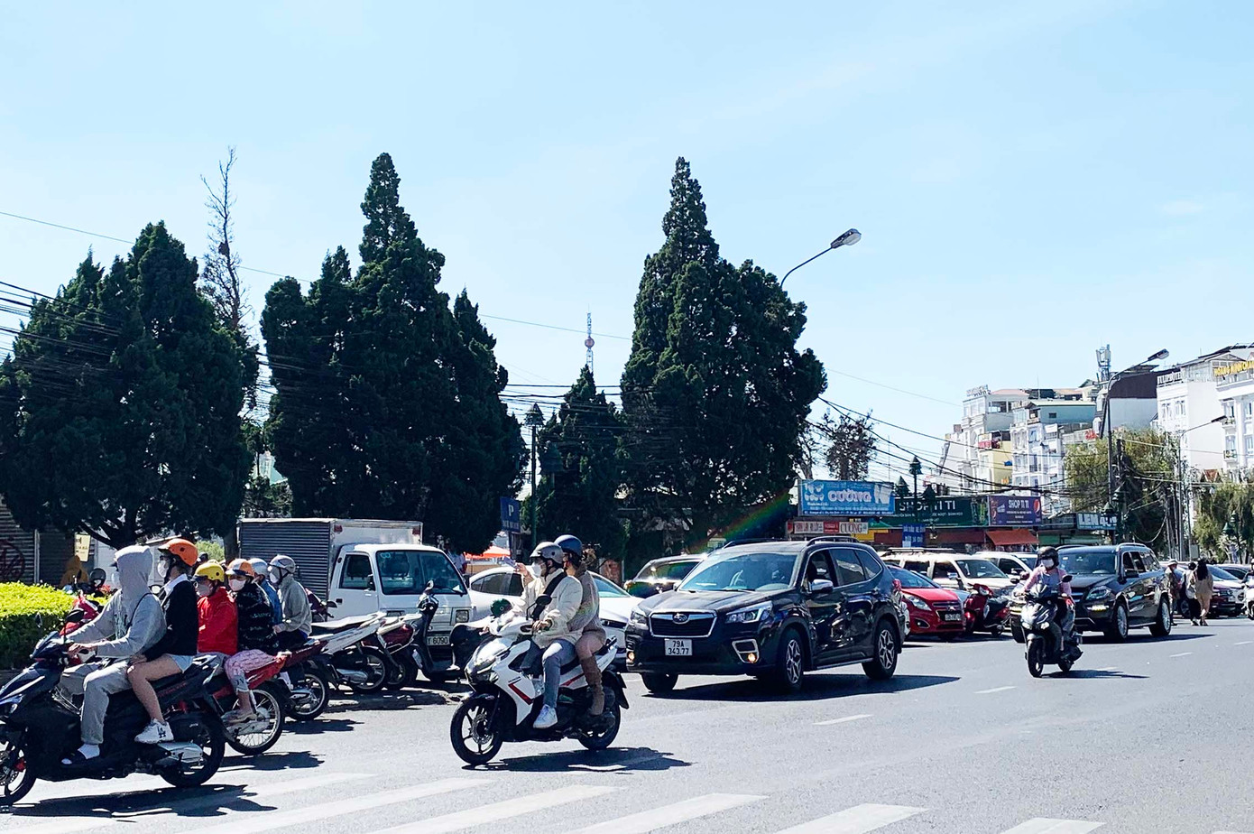 Giá thuê bãi đậu xe này tăng gần gấp 5 lần giá khởi điểm Giá thuê bãi đậu xe này tăng gần gấp 5 lần giá khởi điểm