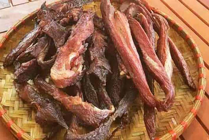 Thịt trâu hun khói ngon nức tiếng ở Lang Biang Thịt trâu hun khói ngon nức tiếng ở Lang Biang