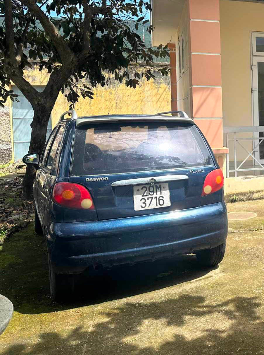 Chiếc ô tô nhóm đối tượng dùng để vận chuyển tài sản trộm cắp Chiếc ô tô nhóm đối tượng dùng để vận chuyển tài sản trộm cắp