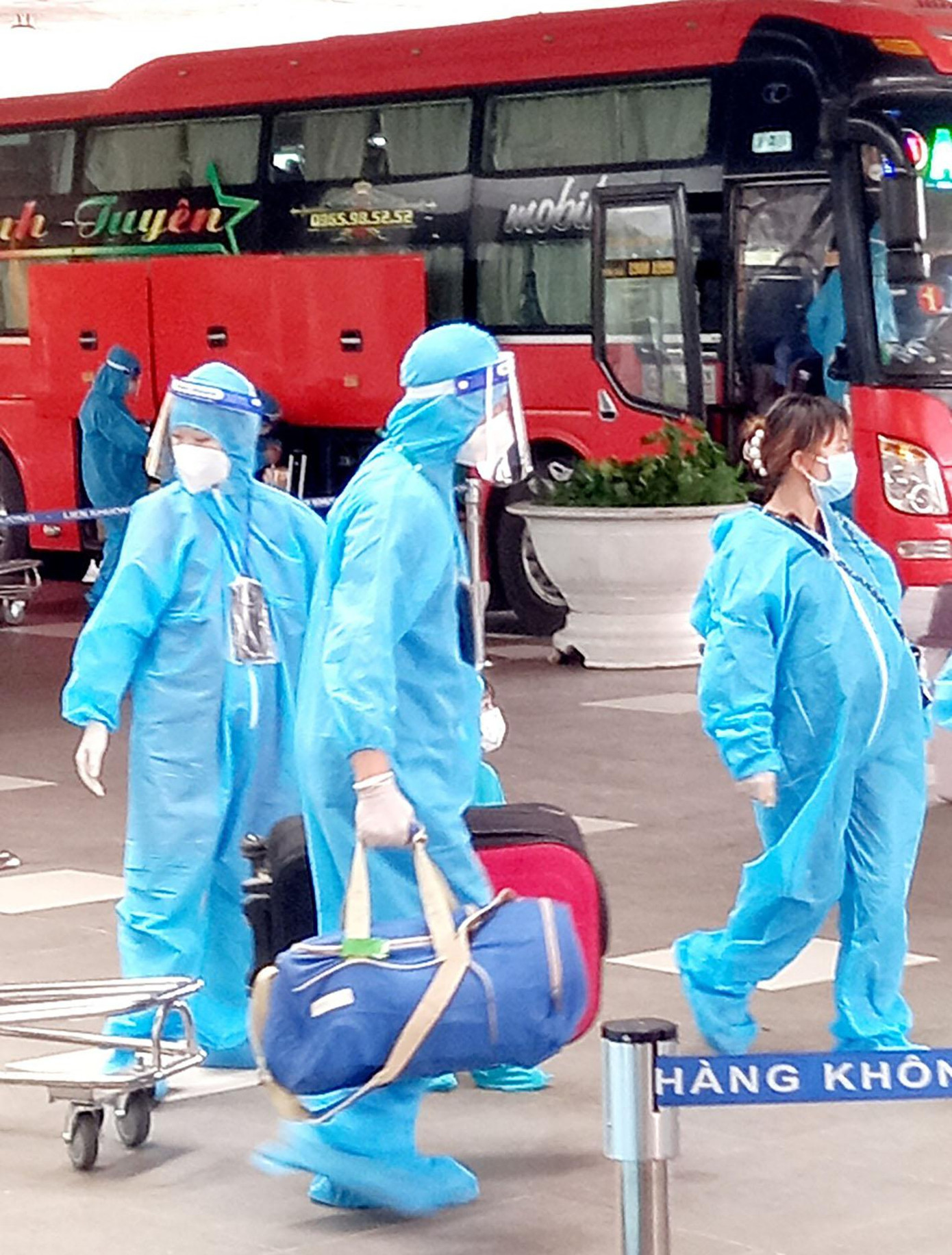 Đón thai phụ trở về từ vùng giãn cách xã hội theo Chỉ thị 16 Đón thai phụ trở về từ vùng giãn cách xã hội theo Chỉ thị 16