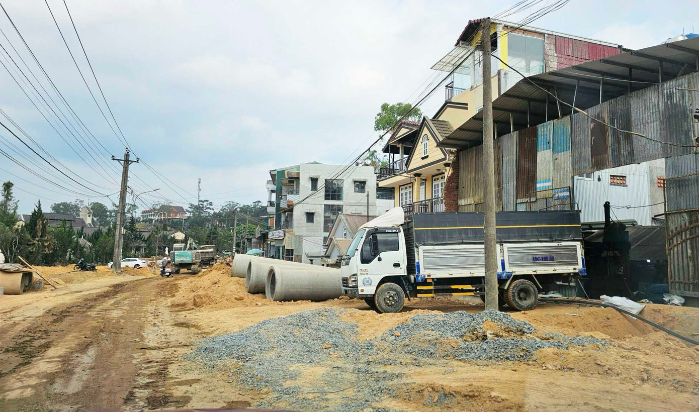 Nhiều hạng mục công trình chưa thể hoàn thành Nhiều hạng mục công trình chưa thể hoàn thành