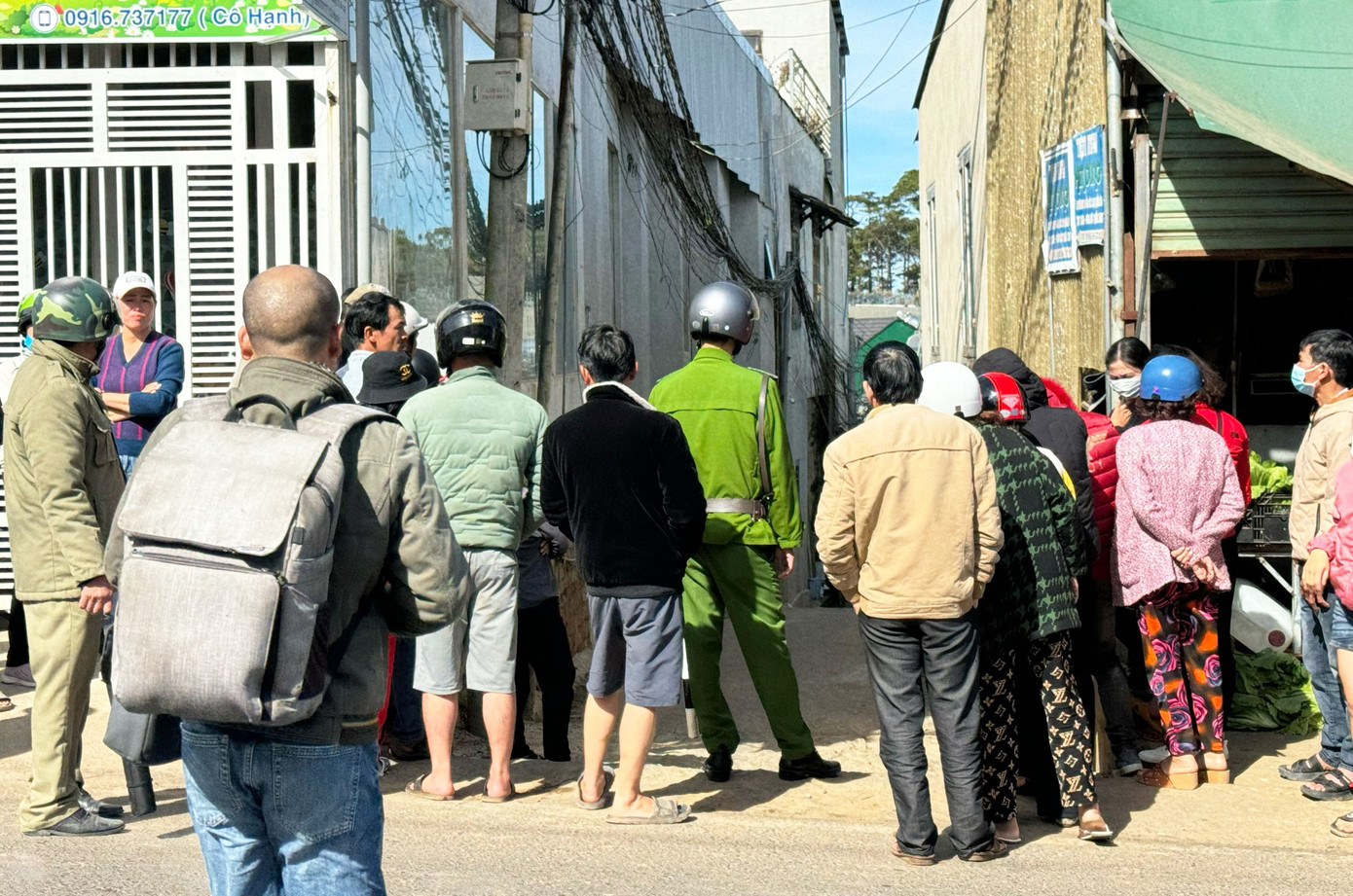Con hẻm nơi ông Hoàng và bà Thúy thuê nhà sinh sống
