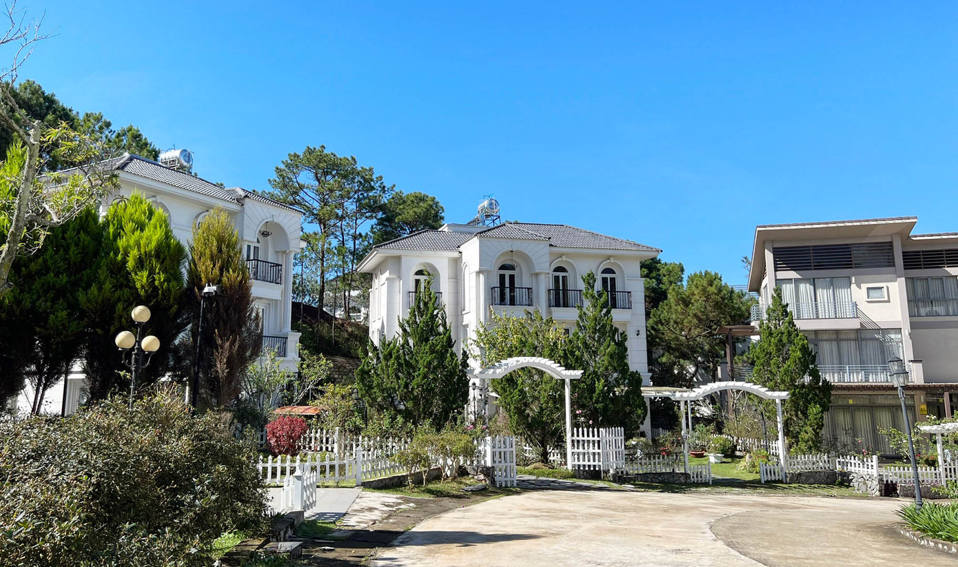 Một góc khu du lịch Nam Hồ.