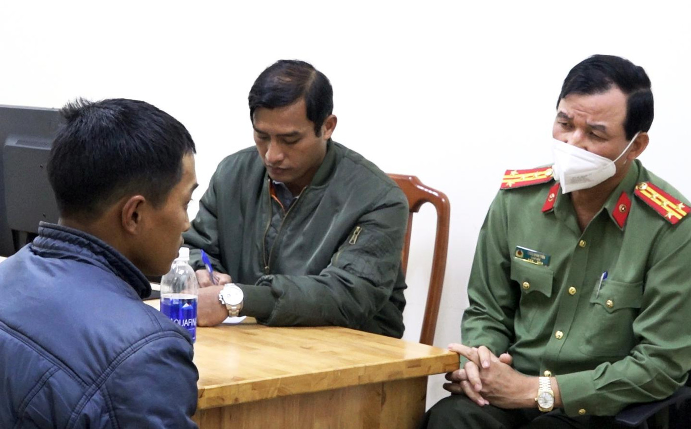 Cơ quan điều tra làm việc với Đoàn Thanh Trí. Ảnh:CTV