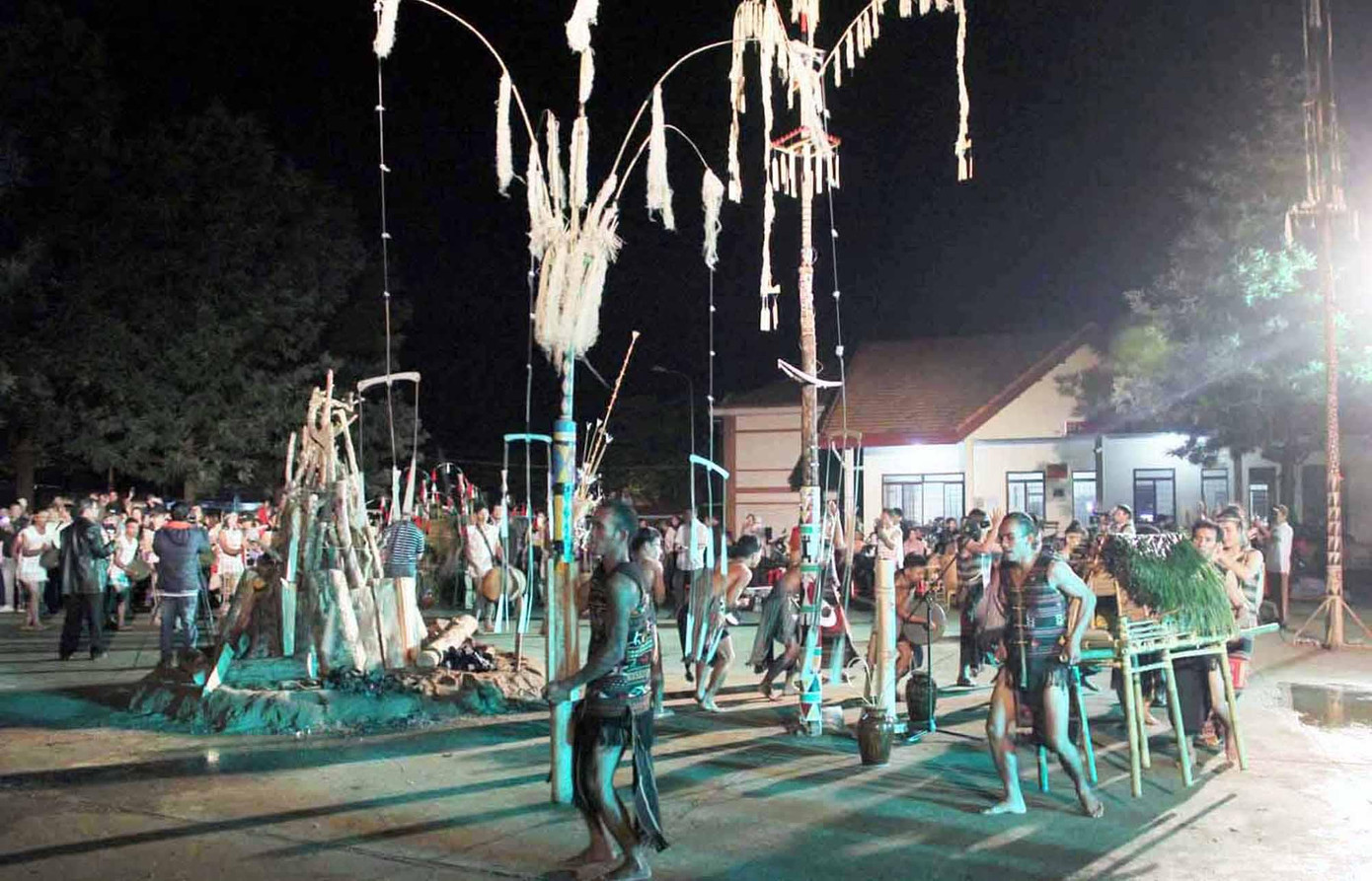 Người K'Ho tưng bừng mở hội Người K'Ho tưng bừng mở hội