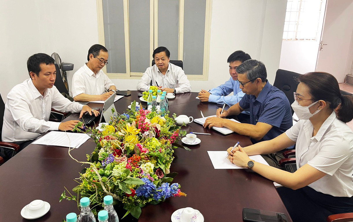 Lãnh đạo Ngân hàng Nhà nước Chi nhánh tỉnh làm việc tại Quỹ TDND phường II