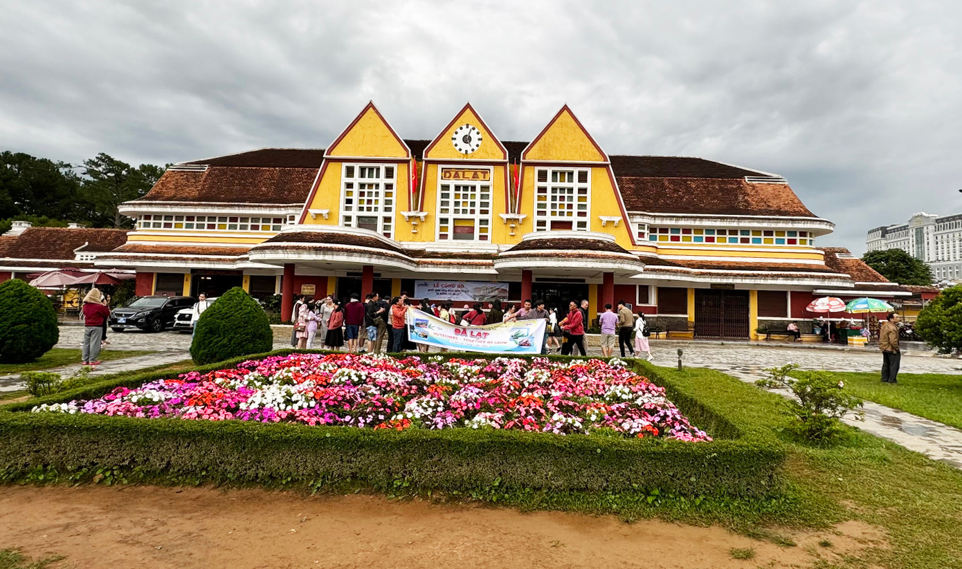 Ga Đà Lạt là nhà ga đẹp nhất Việt Nam