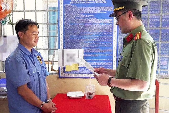 Hoàng Việt Khánh bị bắt tạm giam (ảnh CALĐ)