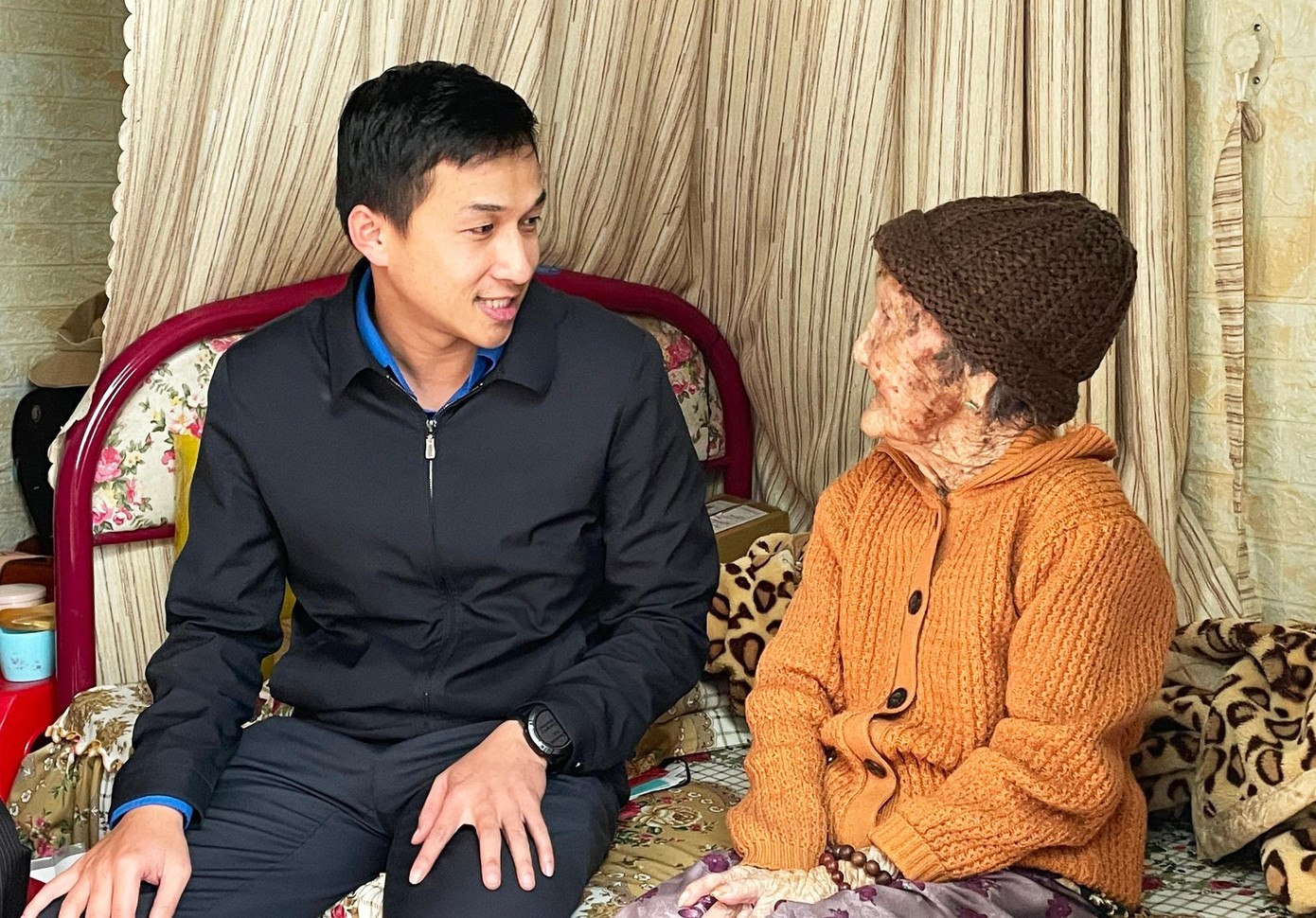 Đại diện Tỉnh Đoàn thăm mẹ Việt Nam anh hùng trước thềm đại hội Đại diện Tỉnh Đoàn thăm mẹ Việt Nam anh hùng trước thềm đại hội