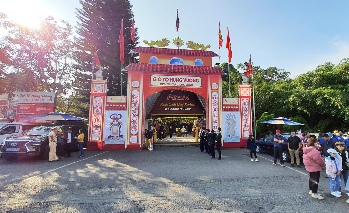 Lễ Giỗ tổ Hùng Vương hàng năm được tổ chức tại khu du lịch thác Prenn