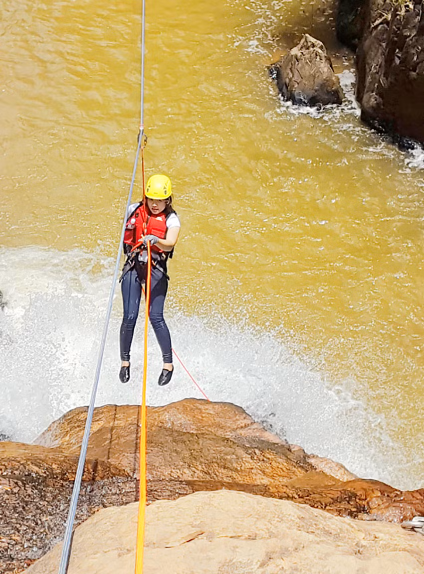 Trượt zipline Trượt zipline