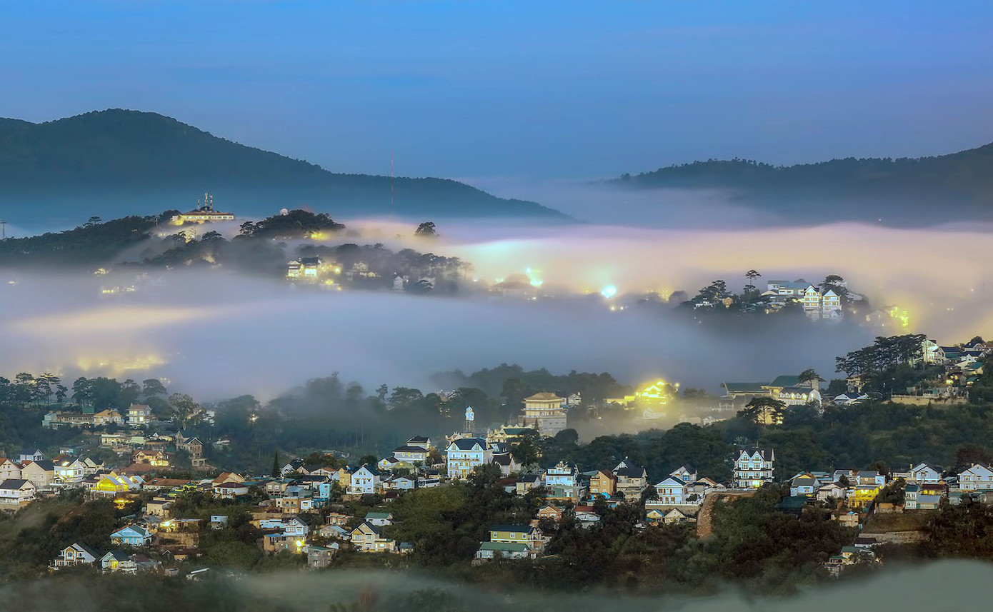 Sương mù là một trong những yếu tố hấp dẫn du khách đến Đà Lạt