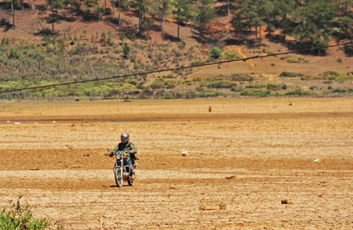 Xe cộ có thể chạy trong lòng hồ