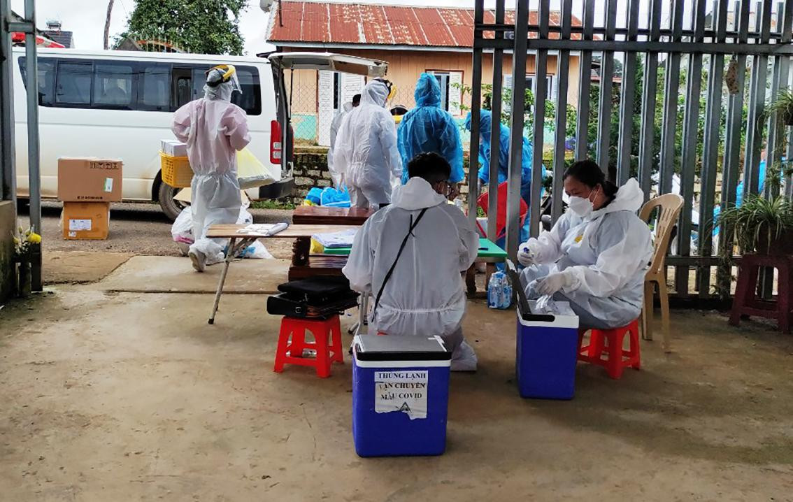 Truy vết những trường hợp liên quan đến ca mắc COVID-19